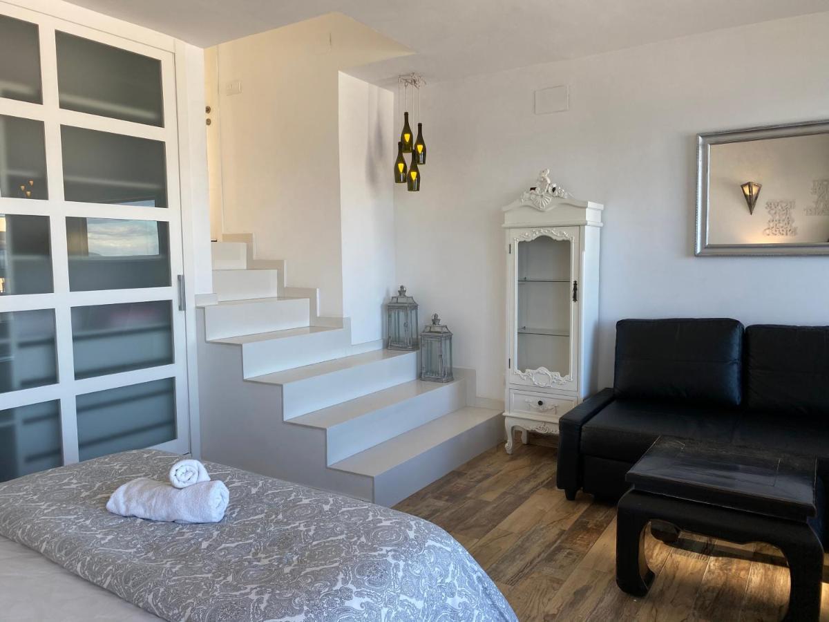 Aloha Playa Apartment เบนัลมาเดนา ภายนอก รูปภาพ