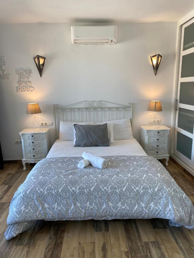 Aloha Playa Apartment เบนัลมาเดนา ภายนอก รูปภาพ