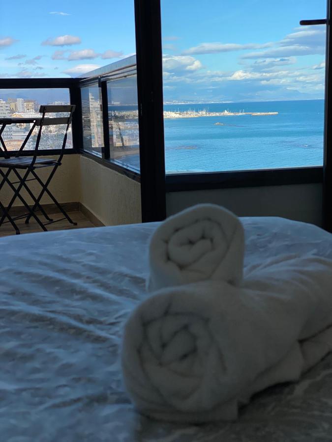Aloha Playa Apartment เบนัลมาเดนา ภายนอก รูปภาพ