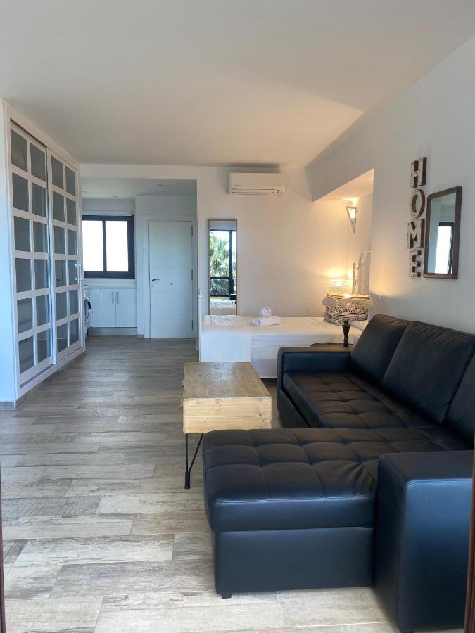 Aloha Playa Apartment เบนัลมาเดนา ภายนอก รูปภาพ