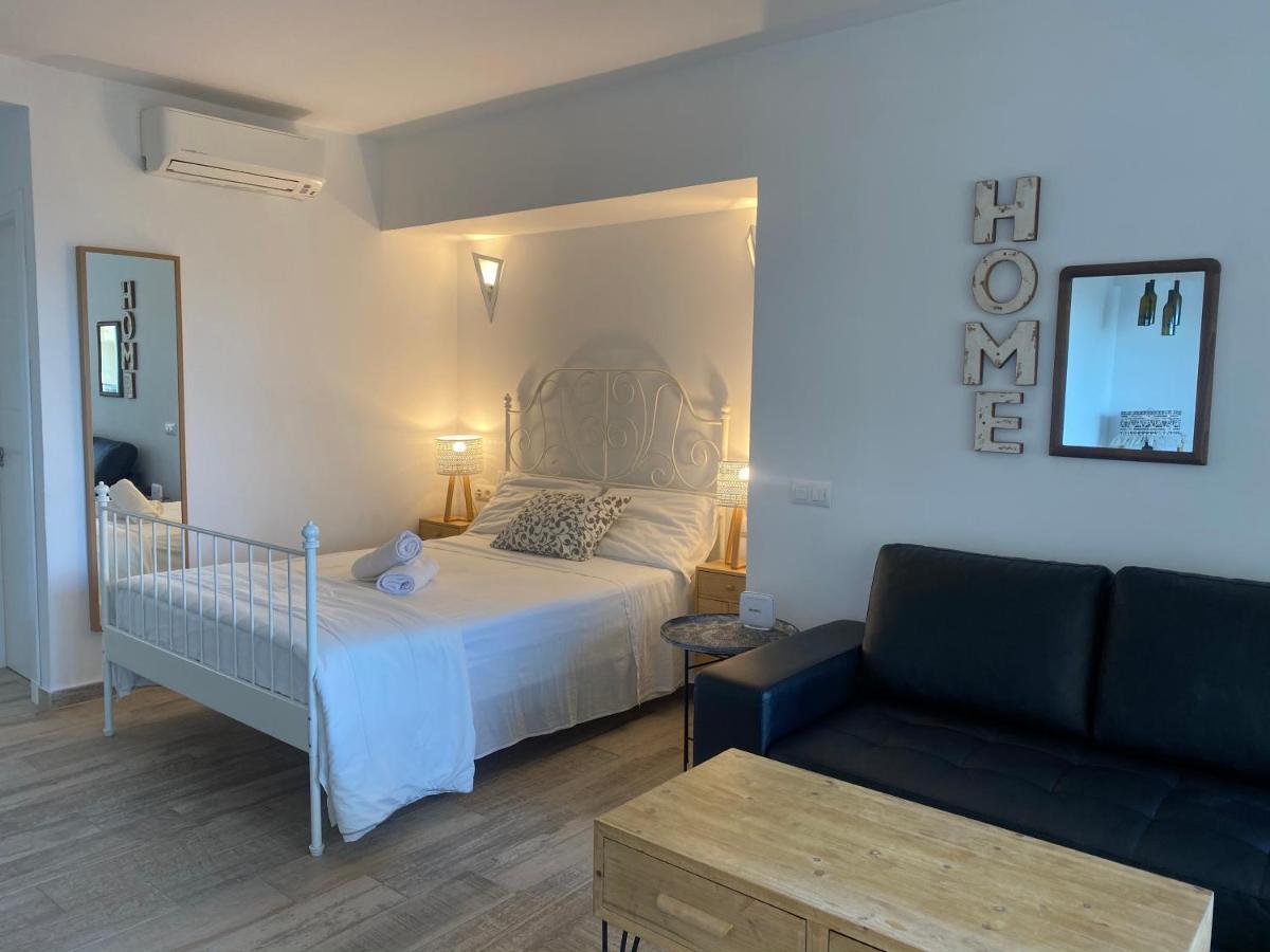 Aloha Playa Apartment เบนัลมาเดนา ภายนอก รูปภาพ